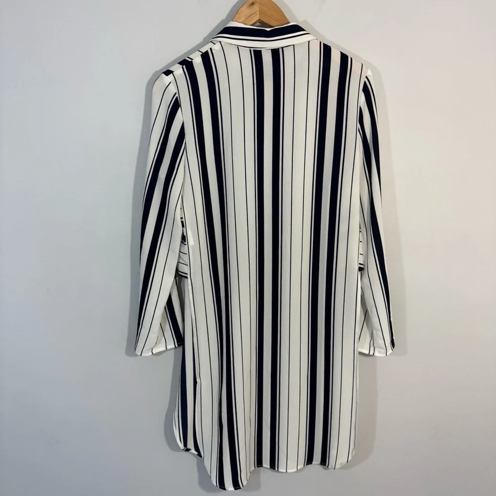 Frank Lyman Longline Striped Blouse Sz 6 White Blue Side Slit Shirt Office EUC - Picture 8 of 10
